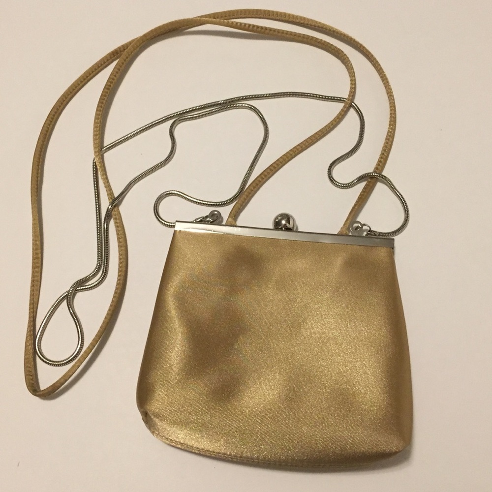 Crossbody with chain or fabric strap
